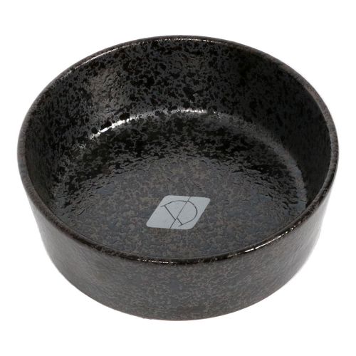 D&D Skål JASPER Ø16 cm. 700 ml. BLACK DOTS